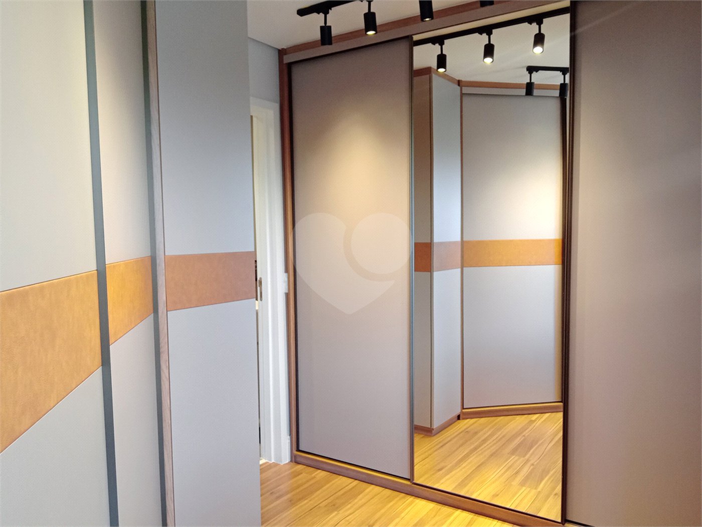 Apartamento à venda com 3 suítes em Santana, São Paulo, SP