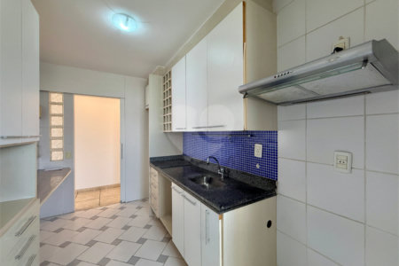 Apartamento à venda com 2 quartos, sendo 1 suíte, em Jardim Marajoara, São Paulo, SP