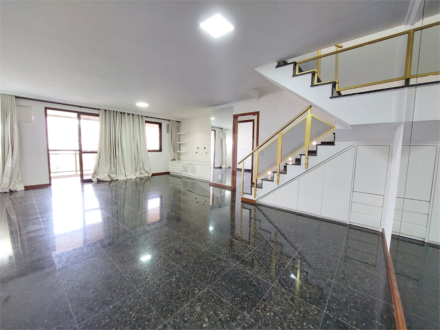 Cobertura à venda com 3 quartos, sendo 2 suítes, em Tijuca, Rio de Janeiro, RJ