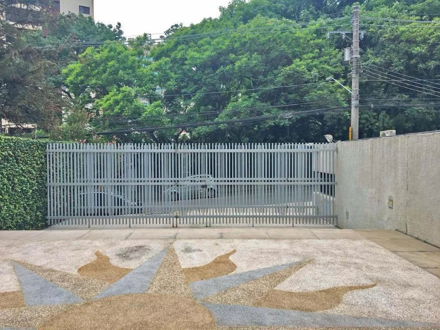 Apartamento para alugar com 4 quartos, sendo 3 suítes, em Jardim Londrina, São Paulo, SP