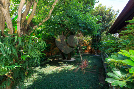 Casa Térrea à venda com 4 quartos, sendo 2 suítes, em Jardim Petrópolis, São Paulo, SP