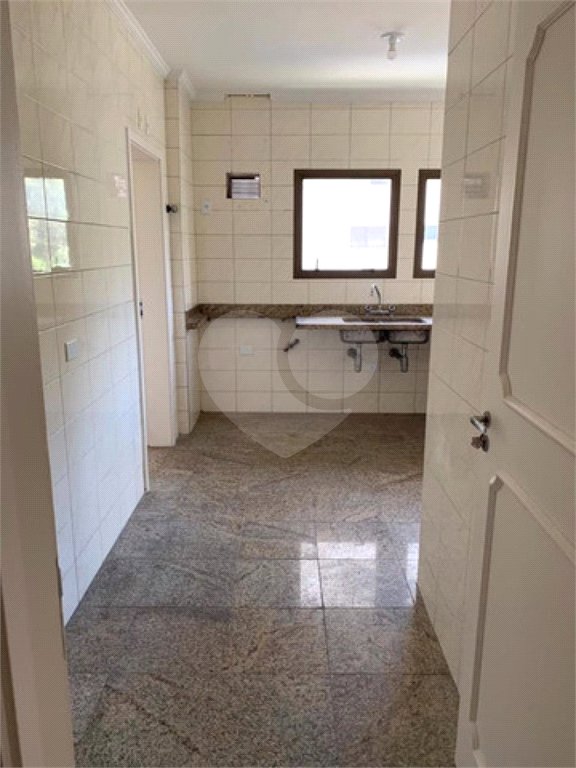 Apartamento à venda com 3 suítes em Vila Suzana, São Paulo, SP