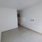 Casa à venda com 2 quartos, sendo 1 suíte, no condomínio Residencial Marlene Correia, Rio de Janeiro - RJ