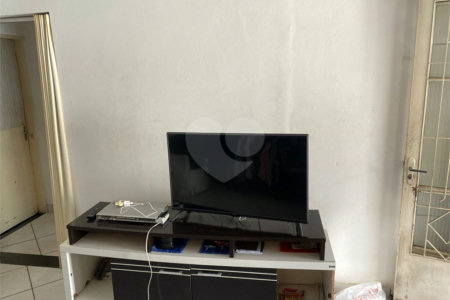 Casa Térrea à venda com 2 quartos em Vila Acoreana, Poá, SP
