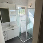 Casa à venda com 4 quartos, sendo 2 suítes, no condomínio Milennium, Valinhos - SP