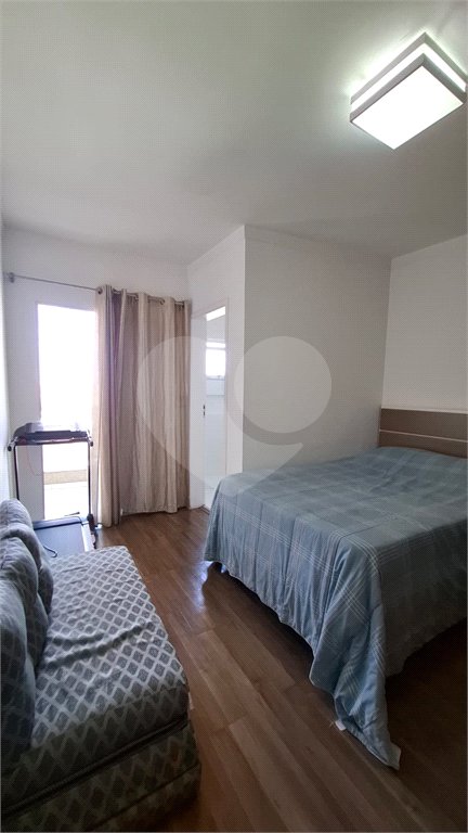 Sobrado à venda com 3 suítes em Vila Constança, São Paulo, SP