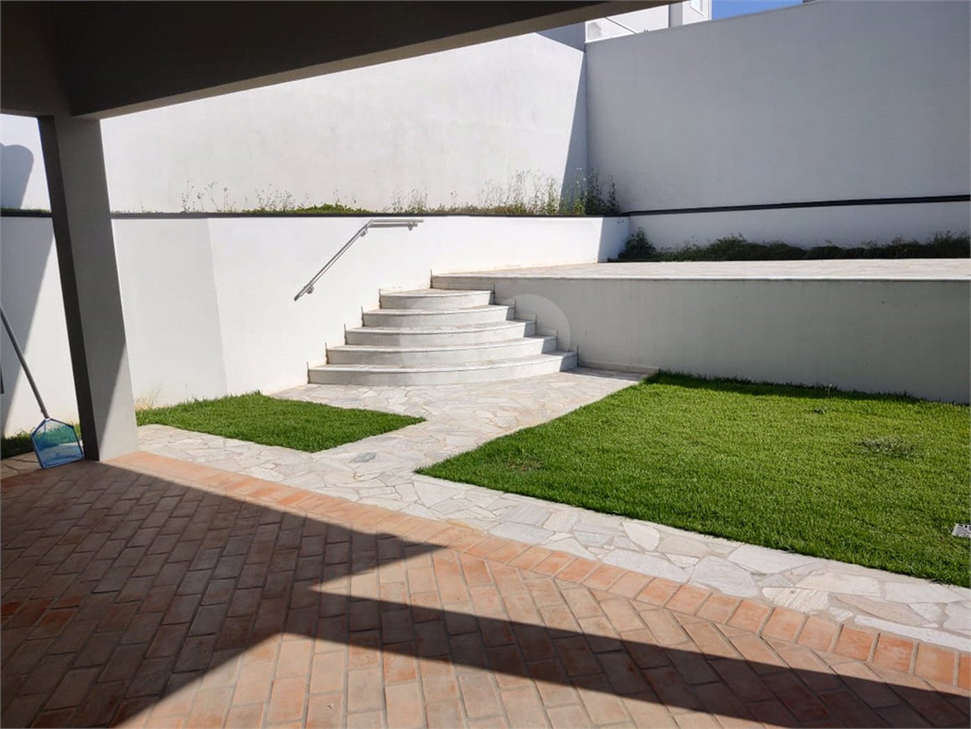 Casa à venda com 3 suítes no condomínio Santa Isabel I, Louveira - SP