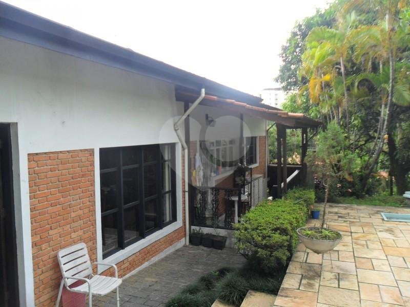 Sobrado à venda com 3 quartos, sendo 1 suíte,  em Vila São Francisco, São Paulo, SP