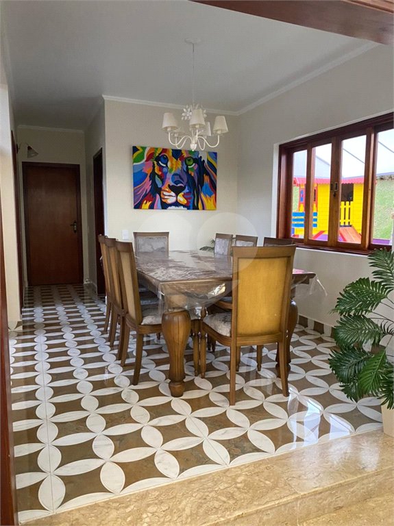 Casa à venda com 7 suítes no condomínio Capela do Barreiro, Itatiba - SP