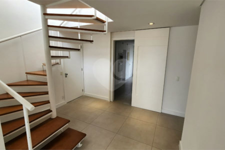 Apartamento à venda com 3 quartos, sendo 2 suítes,  em Paraíso do Morumbi, São Paulo, SP