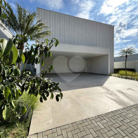 Casa à venda com 4 suítes no condomínio Alphaville Nova Esplanada 3, Votorantim - SP