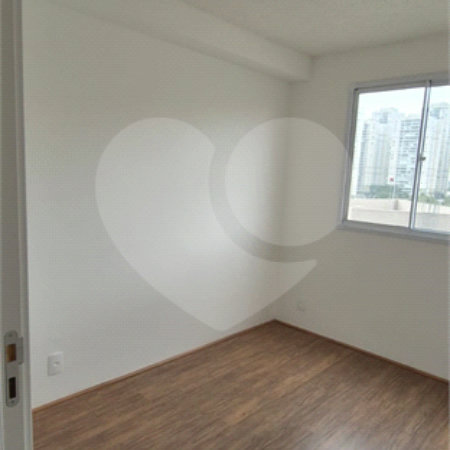 Apartamento à venda com 2 quartos em Parque Industrial Tomas Edson, São Paulo, SP
