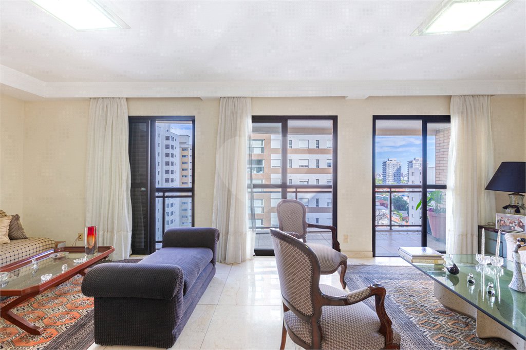 Apartamento à venda com 3 suítes em Alto da Lapa, São Paulo, SP