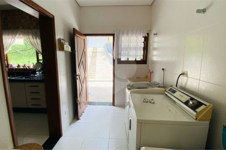 Casa à venda com 3 suítes em Dos Finco, São Bernardo do Campo, SP