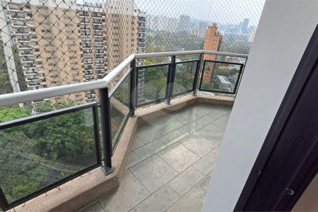 Apartamento para alugar com 4 quartos, sendo 3 suítes, em Santo Amaro, São Paulo, SP
