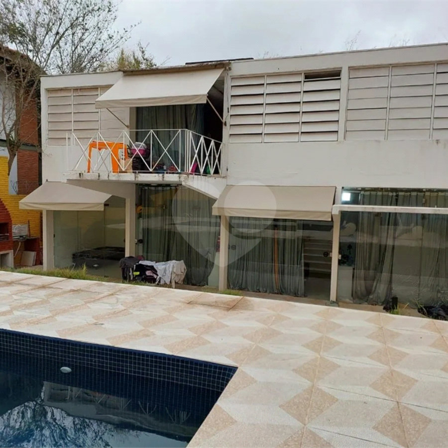 Sobrado à venda com 11 quartos, sendo 4 suítes, em Jardim Morumbi, São Paulo, SP