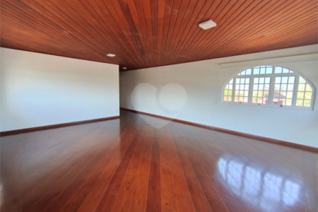 Casa à venda ou para alugar com 3 suítes no condomínio Estância Marambaia, Vinhedo - SP