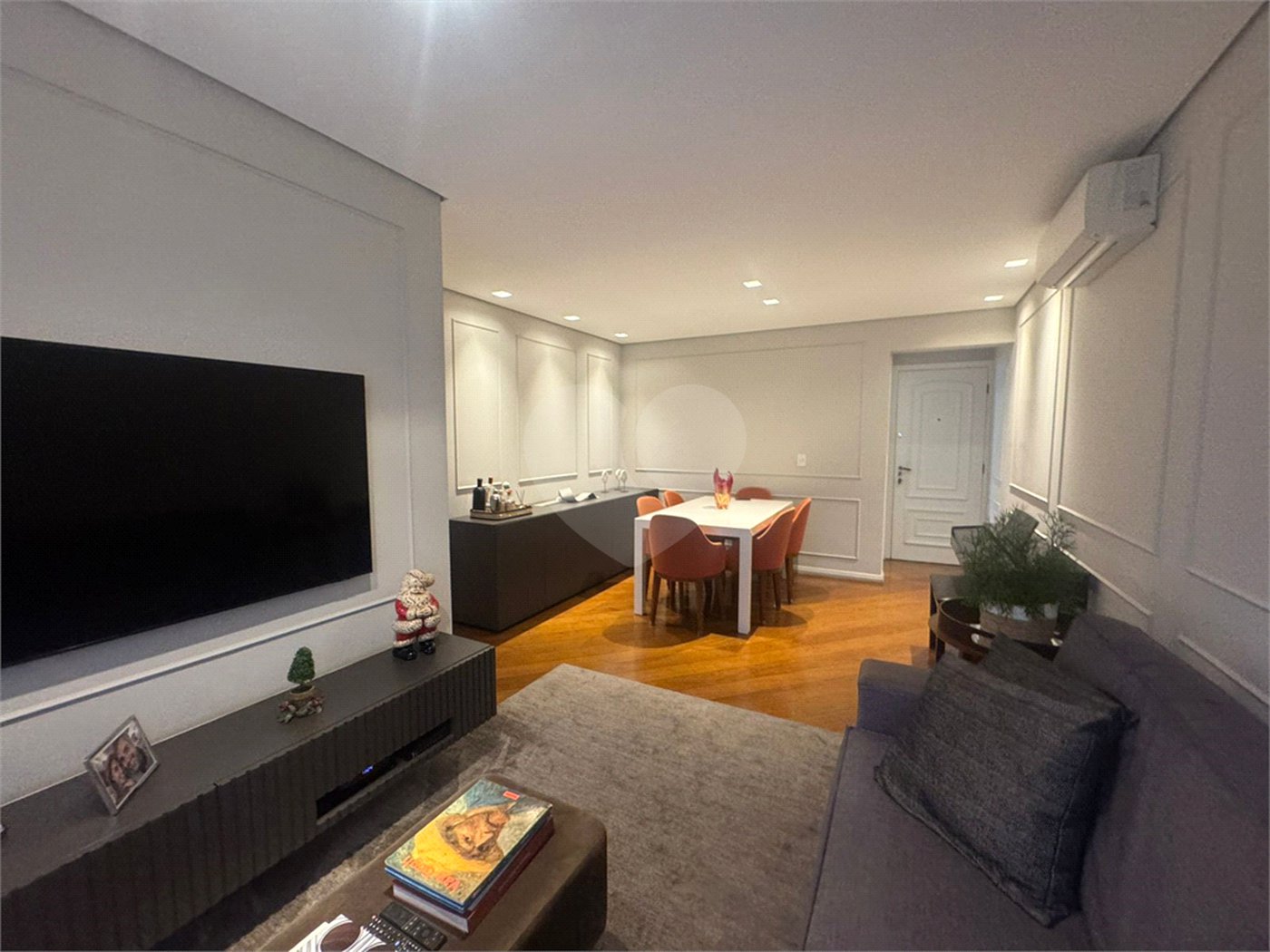Apartamento à venda com 3 suítes em Indianópolis, São Paulo, SP