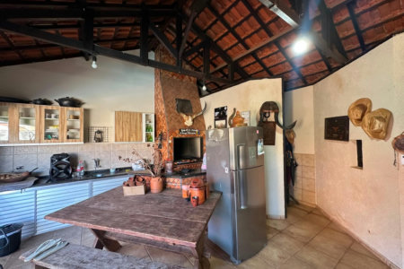 Casa para alugar com 4 suítes em São Carlos, Três Lagoas, MS