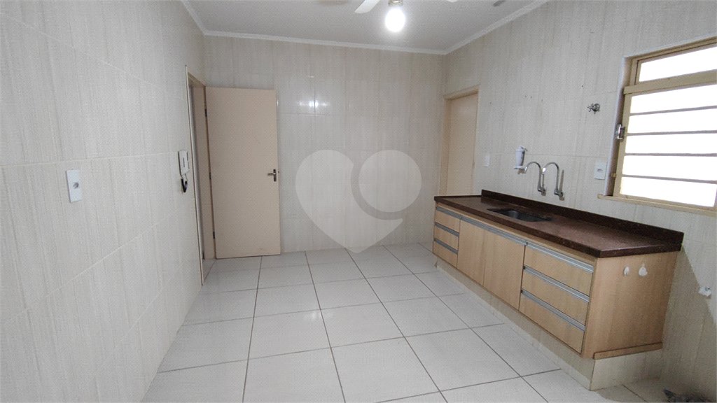 Casa à venda com 3 quartos, sendo 1 suíte, no Centro, Itu, SP