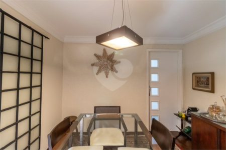Casa à venda com 3 quartos, sendo 1 suíte,  em Parque Colonial, São Paulo, SP
