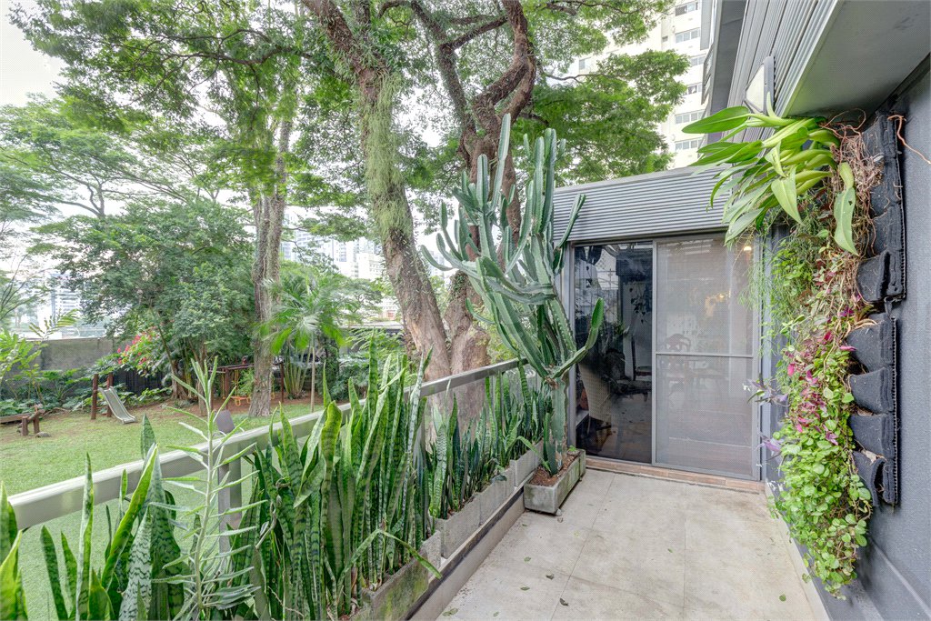 Apartamento à venda ou para alugar com 2 quartos, sendo 1 suíte, em Alto da Boa Vista, São Paulo, SP