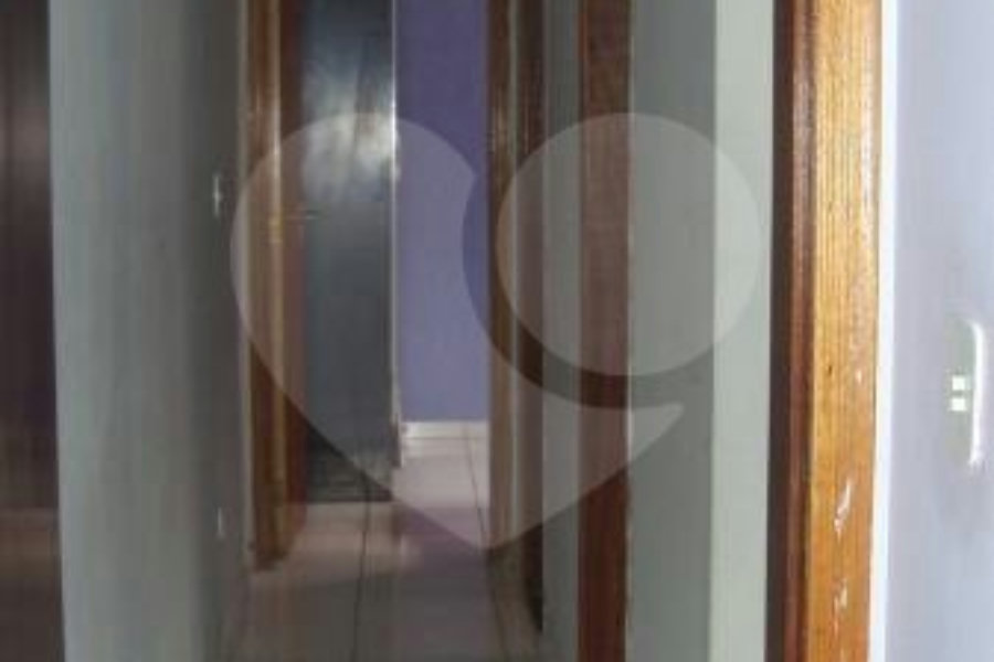 Sobrado à venda com 3 quartos, sendo 1 suíte, em Tremembé, São Paulo, SP