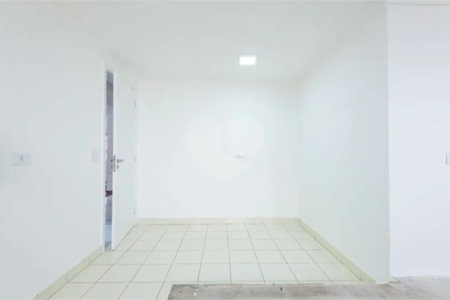 Apartamento à venda com 3 suítes em Real Parque, São Paulo, SP