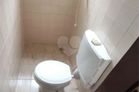 Sobrado à venda com 3 quartos, sendo 1 suíte, em Jardim Pinheiros, São Paulo, SP