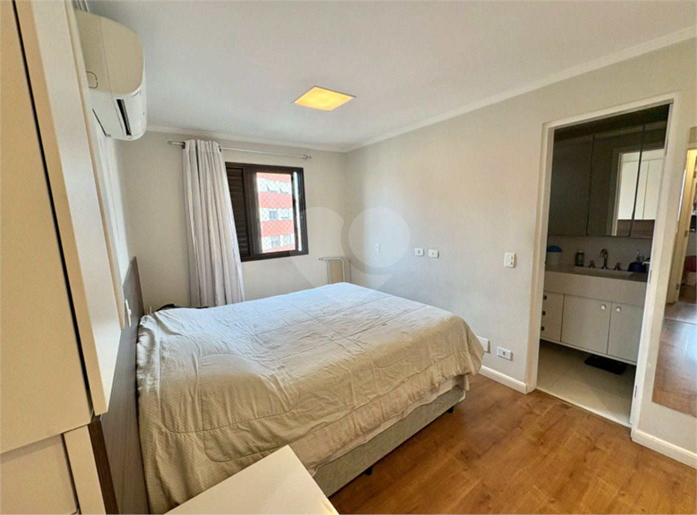 Cobertura à venda com 3 quartos, sendo 1 suíte, em Vila Mariana, São Paulo, SP
