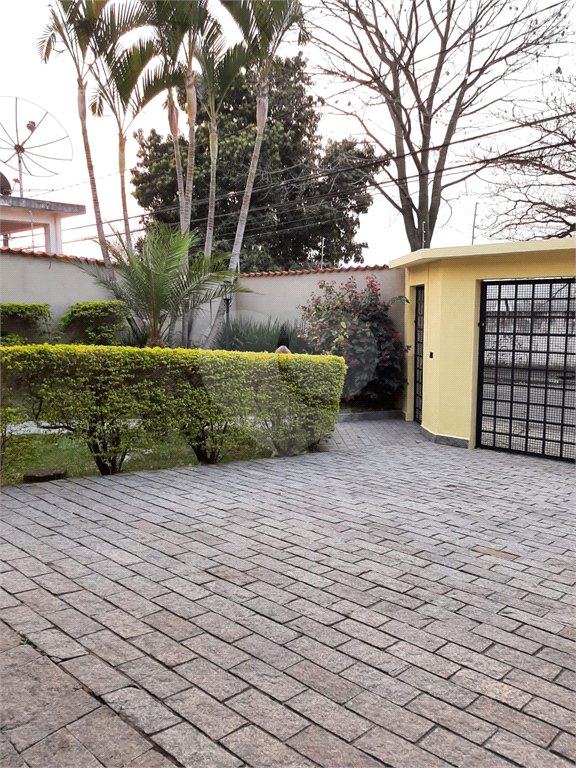Casa Térrea à venda com 3 quartos, sendo 1 suíte, em Vila Lavínia, Mogi das Cruzes, SP