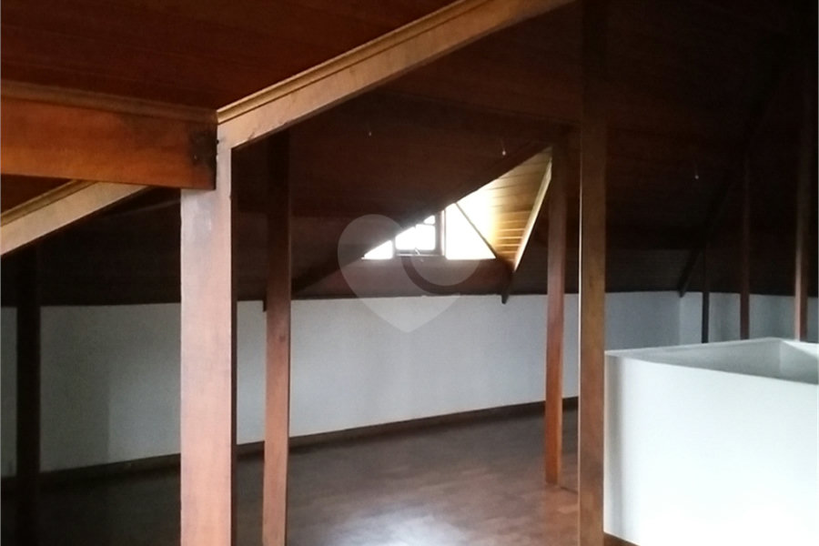 Casa à venda com 4 suítes no condomínio Suíça da Cantareira, Mairiporã - SP