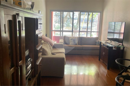 Apartamento à venda com 3 quartos, sendo 1 suíte, em Jardim Marajoara, São Paulo, SP