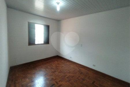 Casa de Vila à venda ou para alugar com 3 quartos em Jardim do Colégio (zona Norte), São Paulo, SP