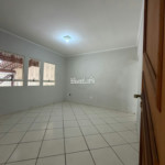 Casa para alugar com 2 quartos, sendo 1 suíte, em Ponte, Atibaia, SP