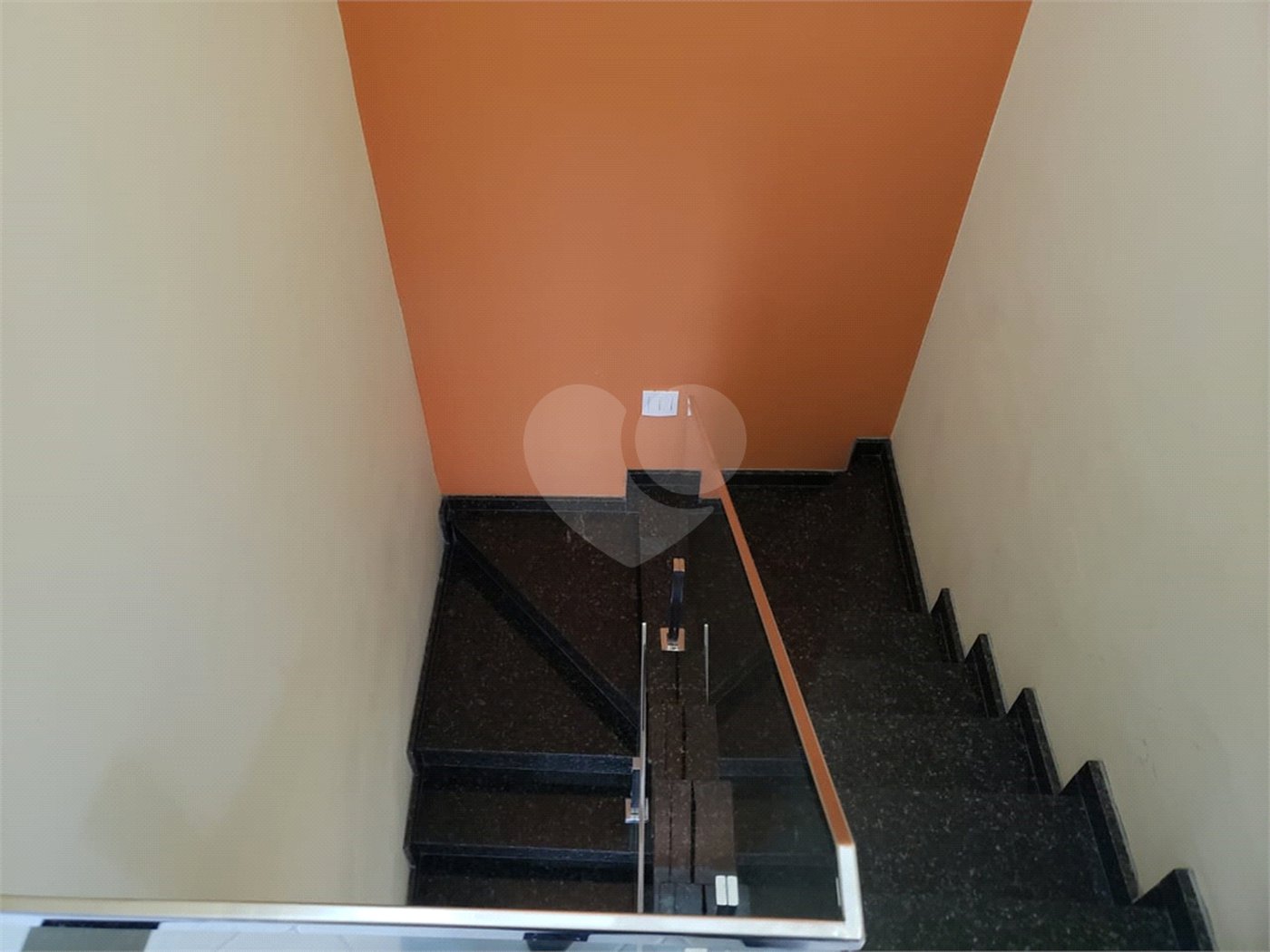 Casa à venda com 6 quartos, sendo 3 suítes, em Alto Ipiranga, Mogi das Cruzes, SP