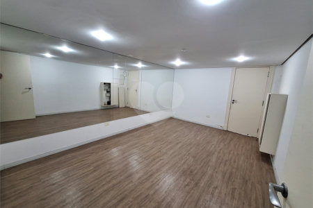 Casa à venda com 4 suítes no condomínio Villagio DI Sopra, São Paulo - SP