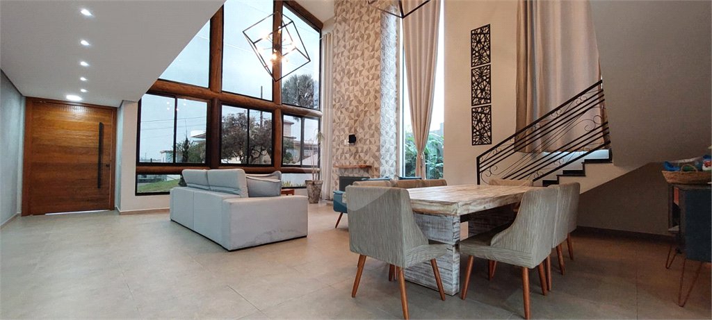 Casa para alugar com 5 quartos, sendo 1 suíte, no condomínio Figueira Garden, Atibaia - SP