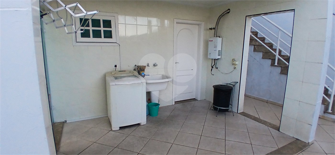 Casa à venda com 4 quartos, sendo 2 suítes, em Jardim Leonor Mendes de Barros, São Paulo, SP