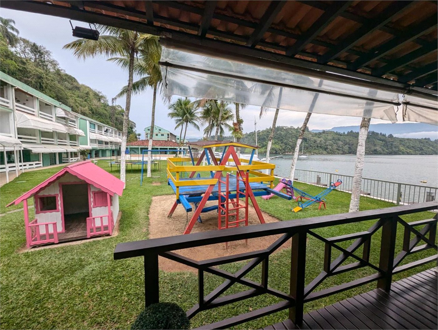 Apartamento à venda com 1 suíte em Ponta da Cruz, Angra dos Reis, RJ