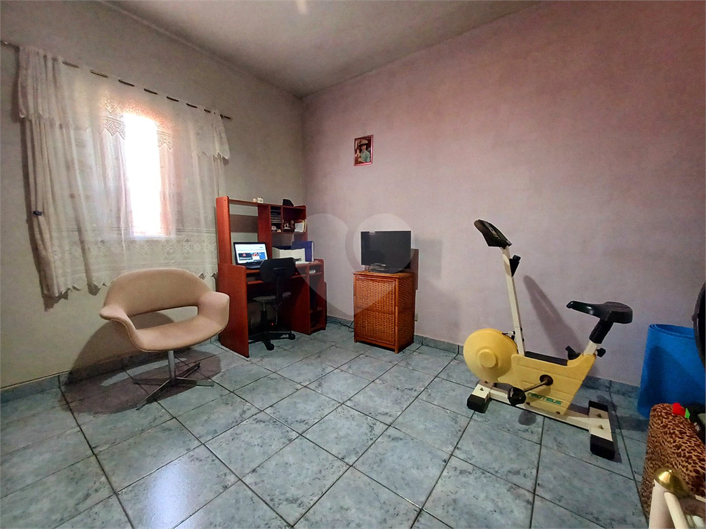 Casa à venda com 4 quartos, sendo 1 suíte, em Vila Paulicéia, São Paulo, SP