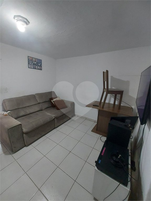 Sobrado à venda com 8 quartos no Brasilândia, São Paulo, SP
