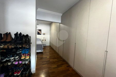 Apartamento à venda com 3 quartos, sendo 1 suíte,  no Centro, São Bernardo do Campo, SP