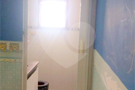 Casa à venda com 6 quartos, sendo 4 suítes, em Chora Menino, São Paulo, SP