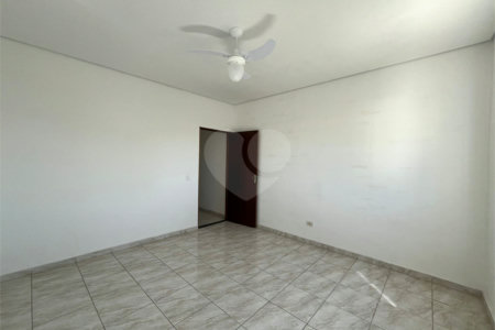 Casa à venda com 4 quartos, sendo 2 suítes, em Nova Cerejeira, Atibaia, SP