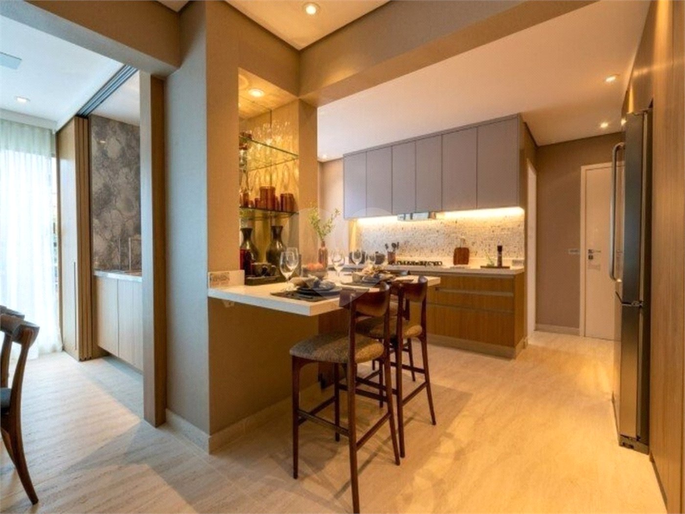 Apartamento à venda com 3 suítes em Moema, São Paulo, SP