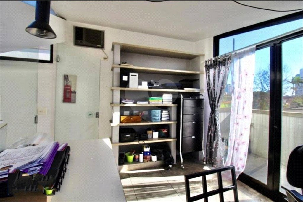 Casa à venda ou para alugar com 4 quartos, sendo 2 suítes, em Brooklin, São Paulo, SP