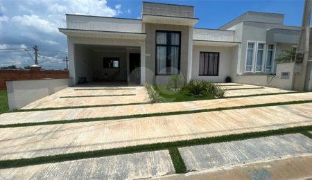 Casa à venda com 3 quartos, sendo 1 suíte,  no condomínio Village Moutonnée, Salto - SP