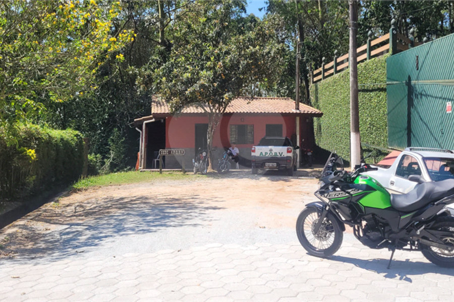 Terreno à venda no condomínio Parque Imperial da Cantareira, Mairiporã - SP