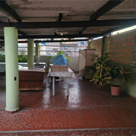 Terreno à venda com 6 quartos em Parque Peruche, São Paulo, SP